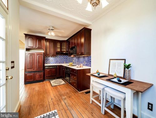 1303 Prince St, Alexandria VA 22314-2913 exterior