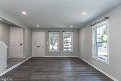 1915 Franklin St, Philadelphia PA 19122-2015 exterior