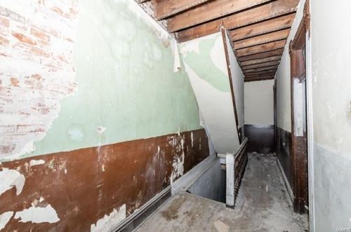 2635 Chippewa St, Saint Louis MO 63118-3835 exterior