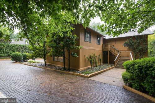 900 Mackall Ave, Mc Lean VA  22101-1618 exterior