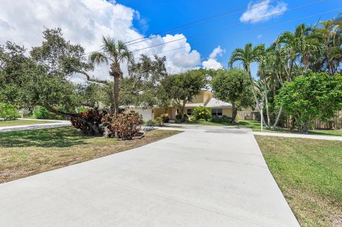 1401 18 St, Boca Raton FL 33486-6510 exterior