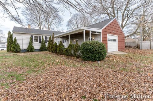 1970 Philo Ave, Meskegon MI  49441-1463 exterior