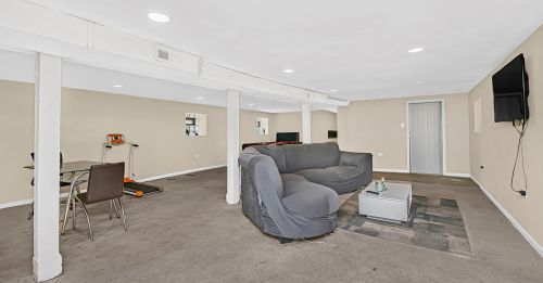 1415 Mayfield Ave, Chicago IL  60651-1015 exterior