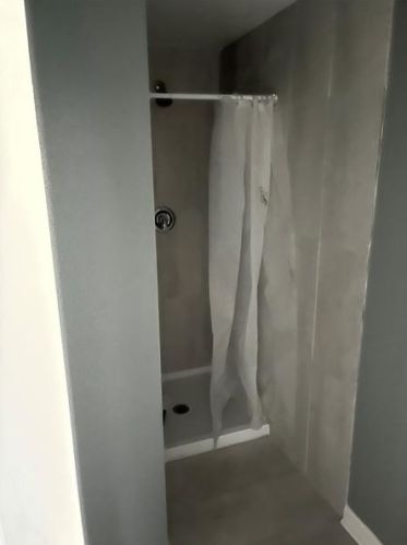 882 Center Rd, Pittsburgh PA  15239-1962 exterior