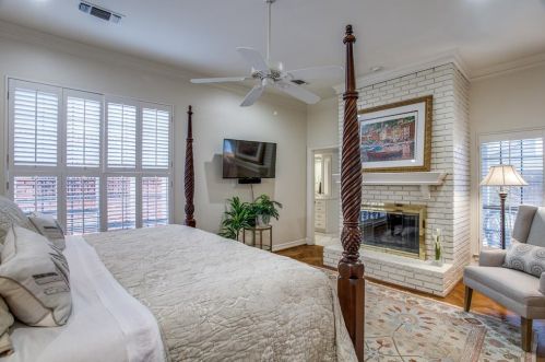 12524 Degas Ln, Dallas TX 75230-1752 exterior