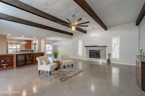 2705 Camino Valle Verde, Tucson, AZ 85715-3415