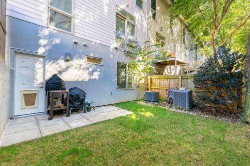 1278 Eames Grn, Atlanta GA 30318-4193 exterior