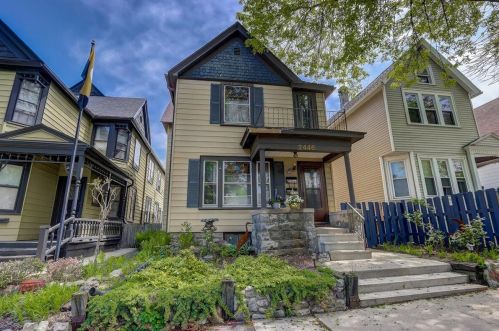 2446 Burrell St, Milwaukee WI 53207-1521 exterior