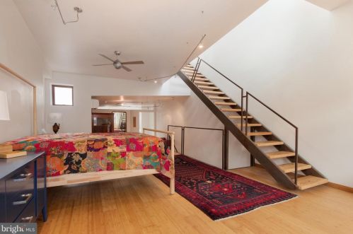 1124 13 St, Philadelphia PA 19147-4534 exterior