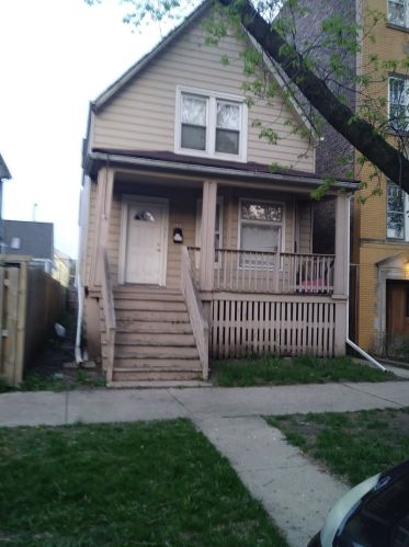 2451 Monticello Ave, Chicago IL 60618-6617 exterior