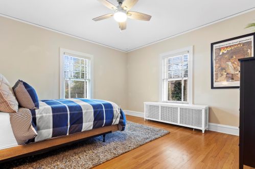 6162 Washington Cir, Milwaukee WI 53213-2472 exterior