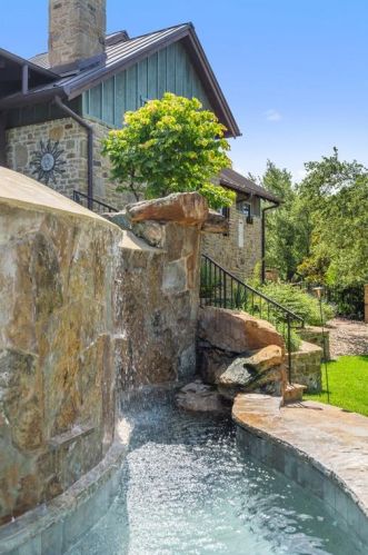 17837 Flagler Dr, Austin TX 78738-7630 exterior