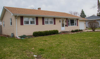 547 Rosedale Ave, Aurora IL  60506-3439 exterior