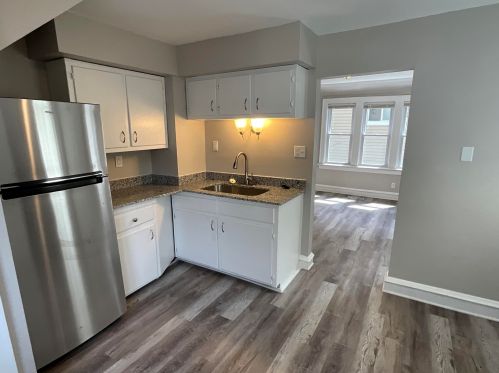 5269 37, Milwaukee WI 53209-4727 exterior