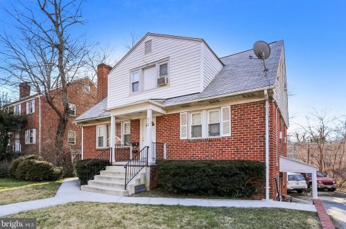 8120 Roanoke Ave, Silver Spring, MD 20912-3203