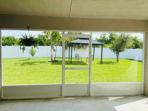 112 Ridgecrest Dr, Fort Pierce FL  34953-5449 exterior