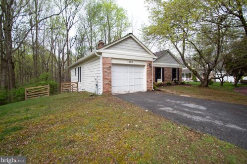 1903 Alabaster Dr, Silver Spring, MD 20904-5304