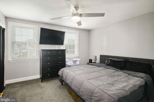 8615 Jackson St, Philadelphia PA  19136-2107 exterior