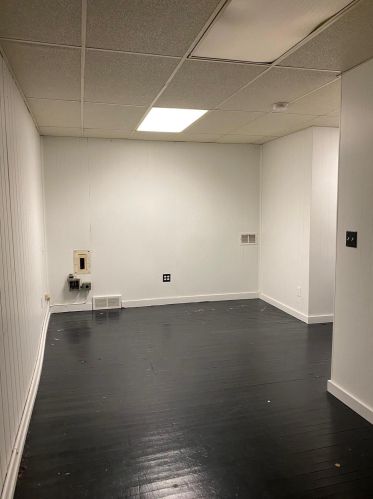 1427 81, Milwaukee WI 53222-3809 exterior