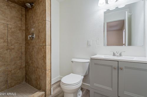 802 31st St, Phoenix AZ 85016-5072 exterior