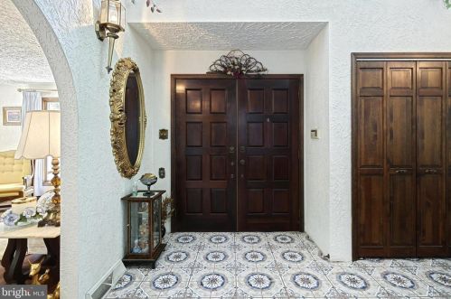 799 Laurel Wood Ln, Hanover PA 17331-6868 exterior