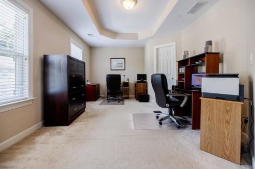 2067 Cobblestone Cir, Atlanta GA 30319-4911 exterior