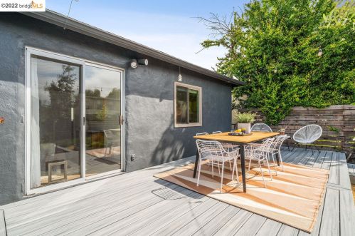 1256 Carrison St, Berkeley CA 94702-2410 exterior