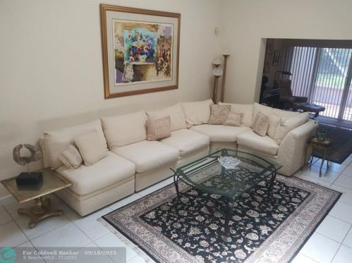 7572 Is Breeze Ter, Boynton Beach FL 33437-5403 exterior