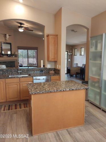 9674 Country Ct, Tucson AZ  85749-7927 exterior