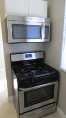 1321 Highland Ave, Los Angeles CA  90019-2912 exterior