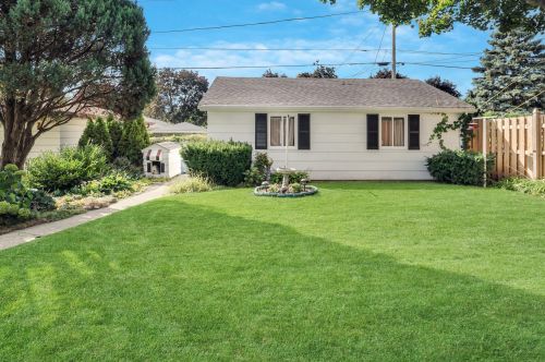 4859 87 St, Milwaukee WI 53224-4038 exterior