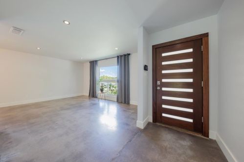 6002 Cherry Creek Dr, Austin TX  78745-3422 exterior