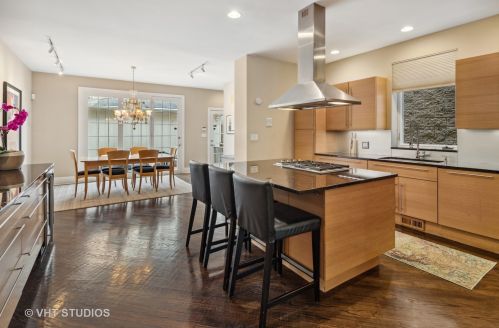 1736 Pierce Ave, Chicago IL 60651-2690 exterior