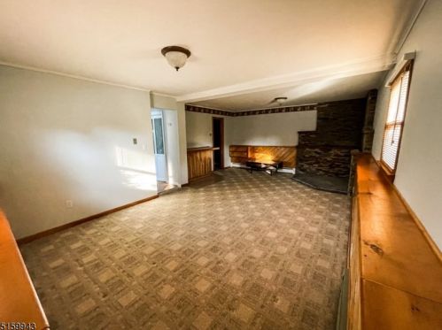 10 Manu Trl, Andover NJ  07821-3305 exterior