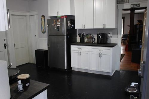 556 Elm St, Woonsocket RI 02895-3508 exterior