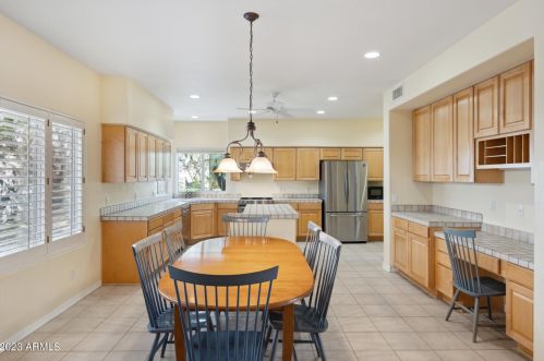 10401 Central Ave, Phoenix AZ 85020-1053 exterior