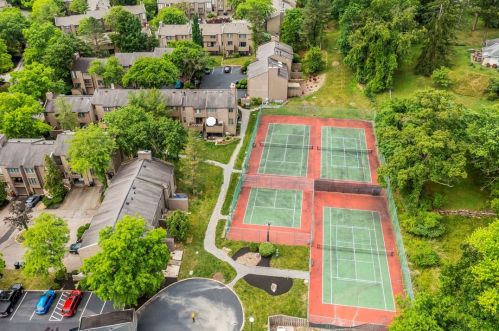 226 Pine Ct, Pittsburgh PA 15239-1953 exterior