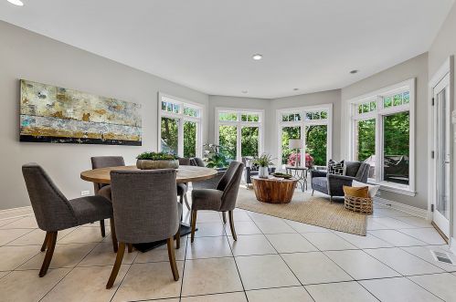 184 South St, Elmhurst IL  60126-4000 exterior