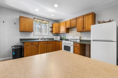 124 Bower Rd, Poughkeepsie NY 12603-1114 exterior