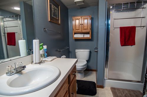 5935 Leisure South Dr, Grand Rapids MI 49548-6857 exterior