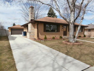 6653 90, Milwaukee WI  53214-2829 exterior