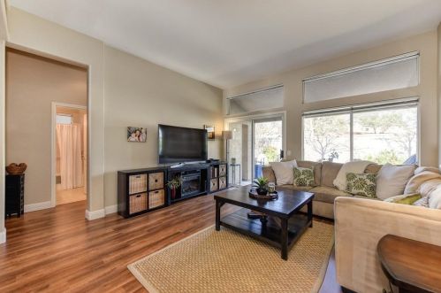 700 Diamond Glen Cir, Folsom CA 95630-3157 exterior