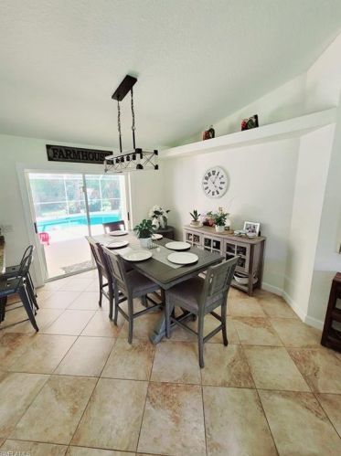 170 15th St, Naples FL 34117-3337 exterior