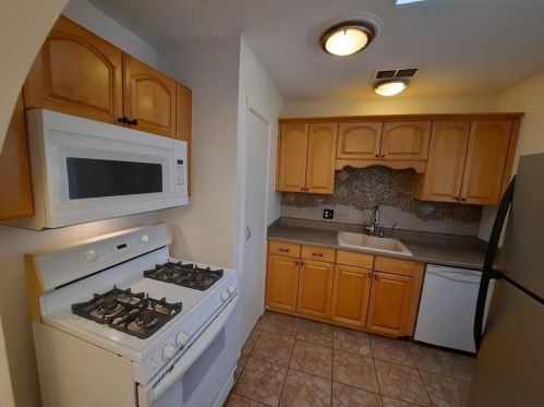 10637 Cayuga Dr, Dallas TX  75228-2803 exterior