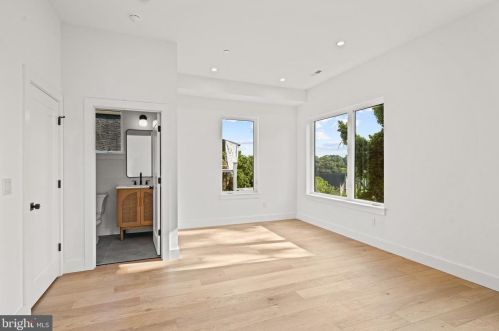 4315 Boone St, Philadelphia PA 19128-5003 exterior