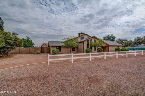 394 Redfield Rd, Chandler, AZ 85225-1023