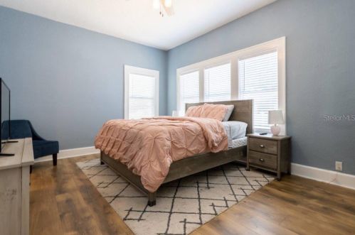 3506 12th St, Tampa, FL 33605-1016