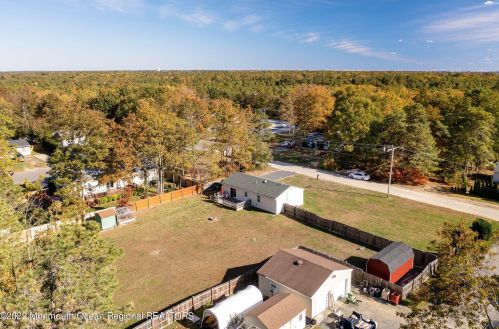 626 Berkeley Ave, Berkeley Township NJ 08721-3703 exterior