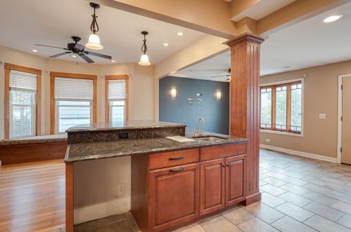 5007 Berteau Ave, Chicago IL 60641-1339 exterior