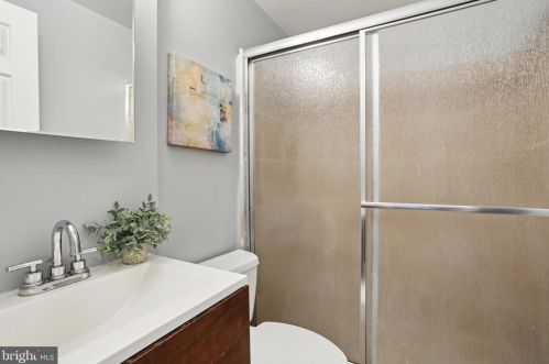 2000 16th St, Washington DC  20020-4821 exterior